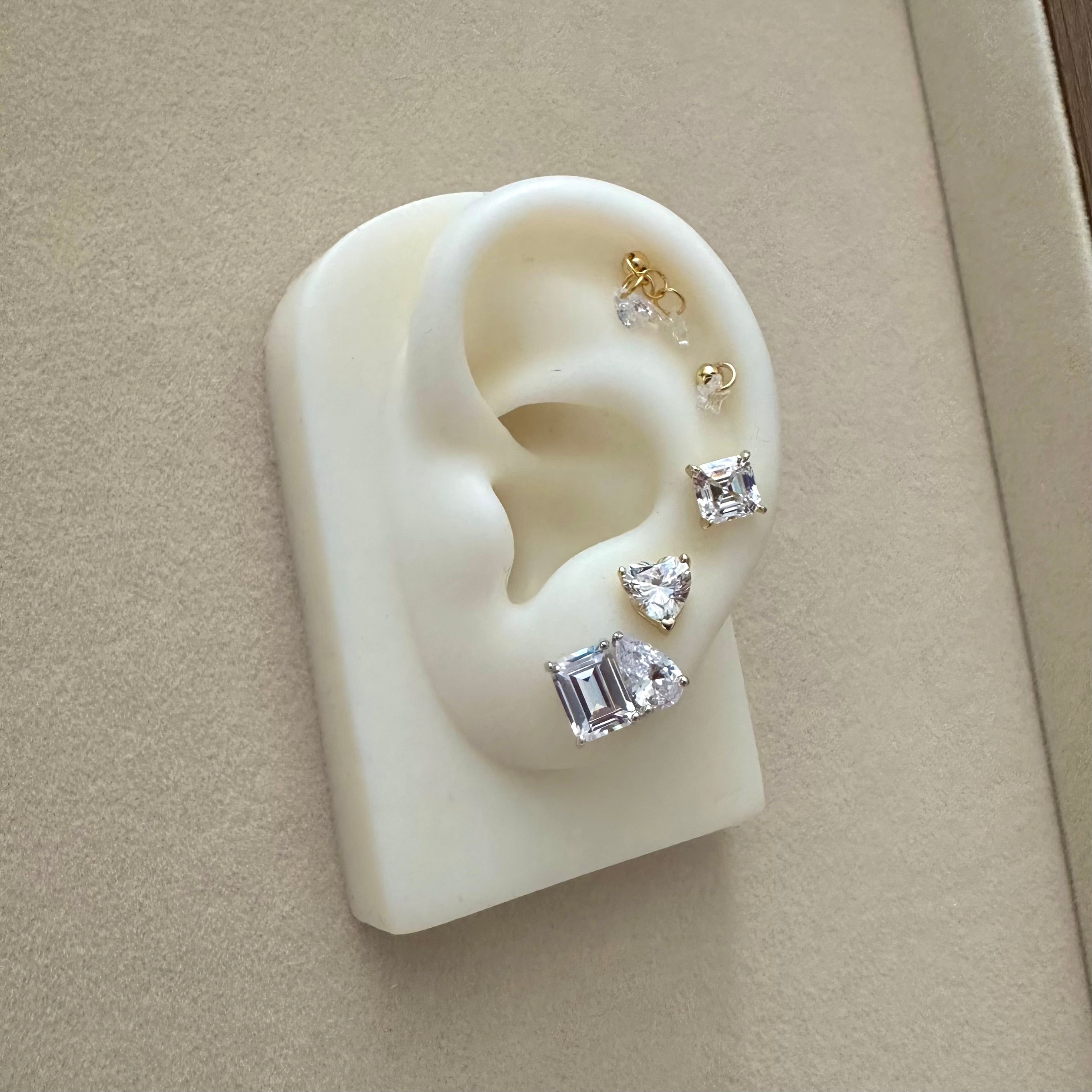 Toi et Moi Earrings | Emerald & Pear Cut CZ