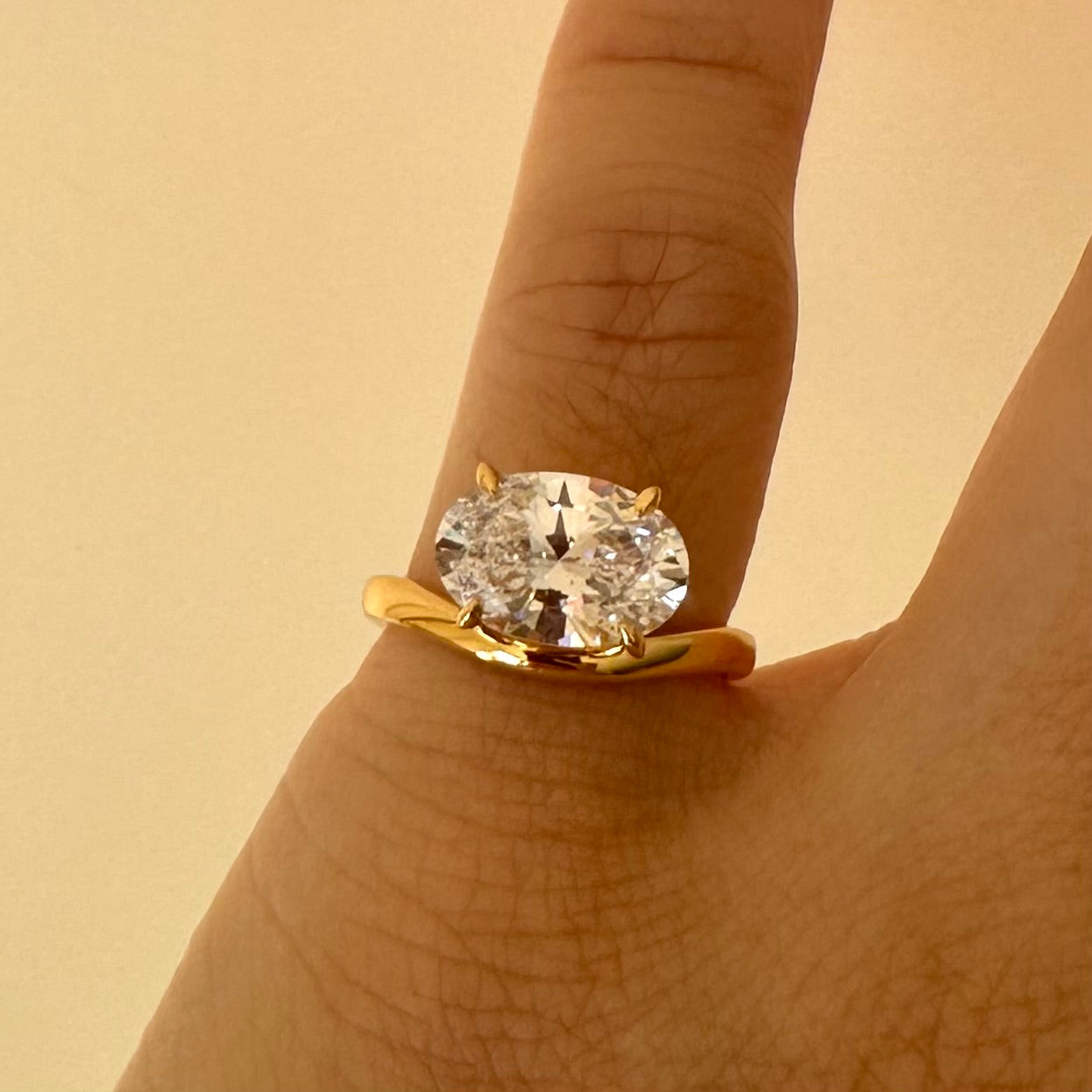 Floater Ring - Oval Shape