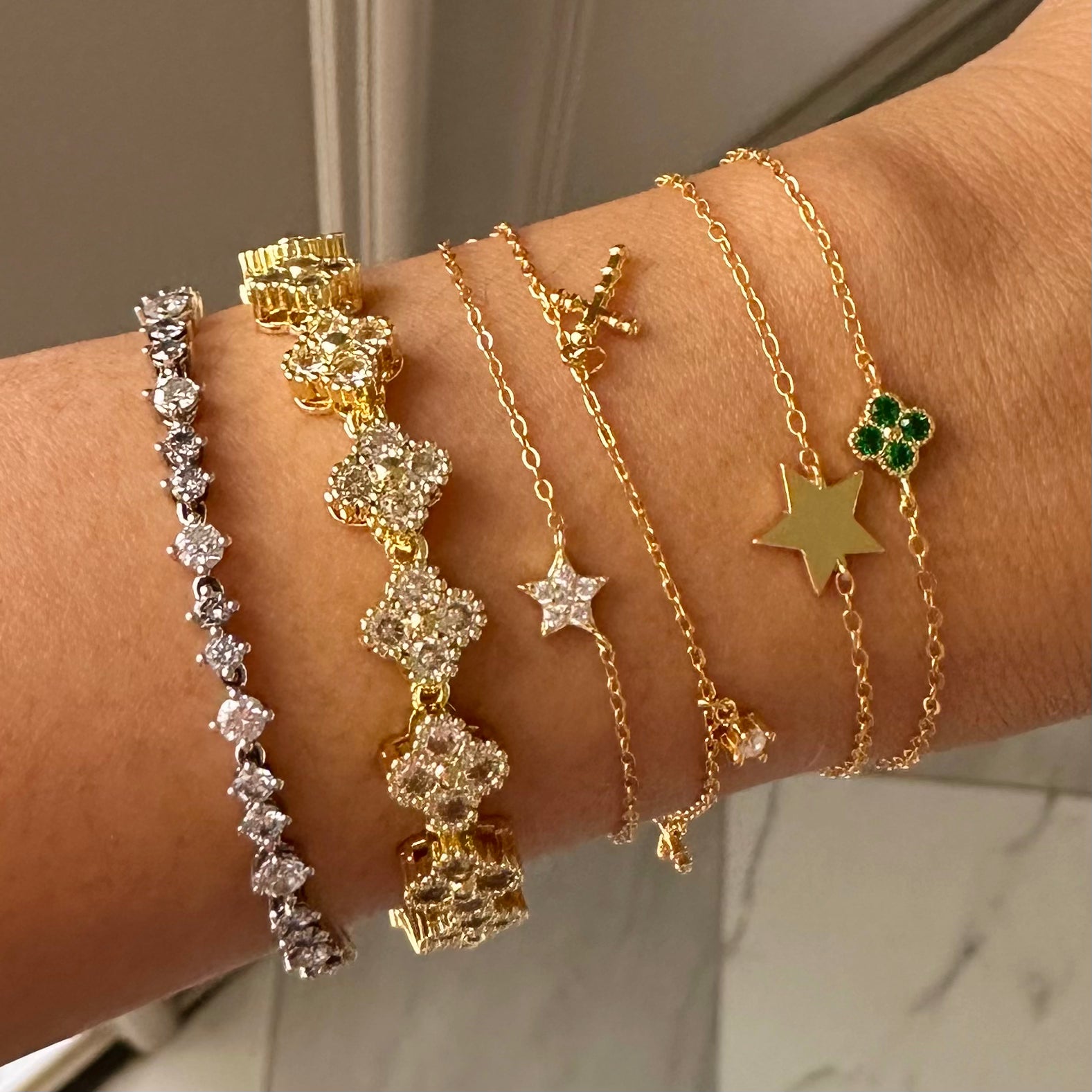 Pavé single star bracelet