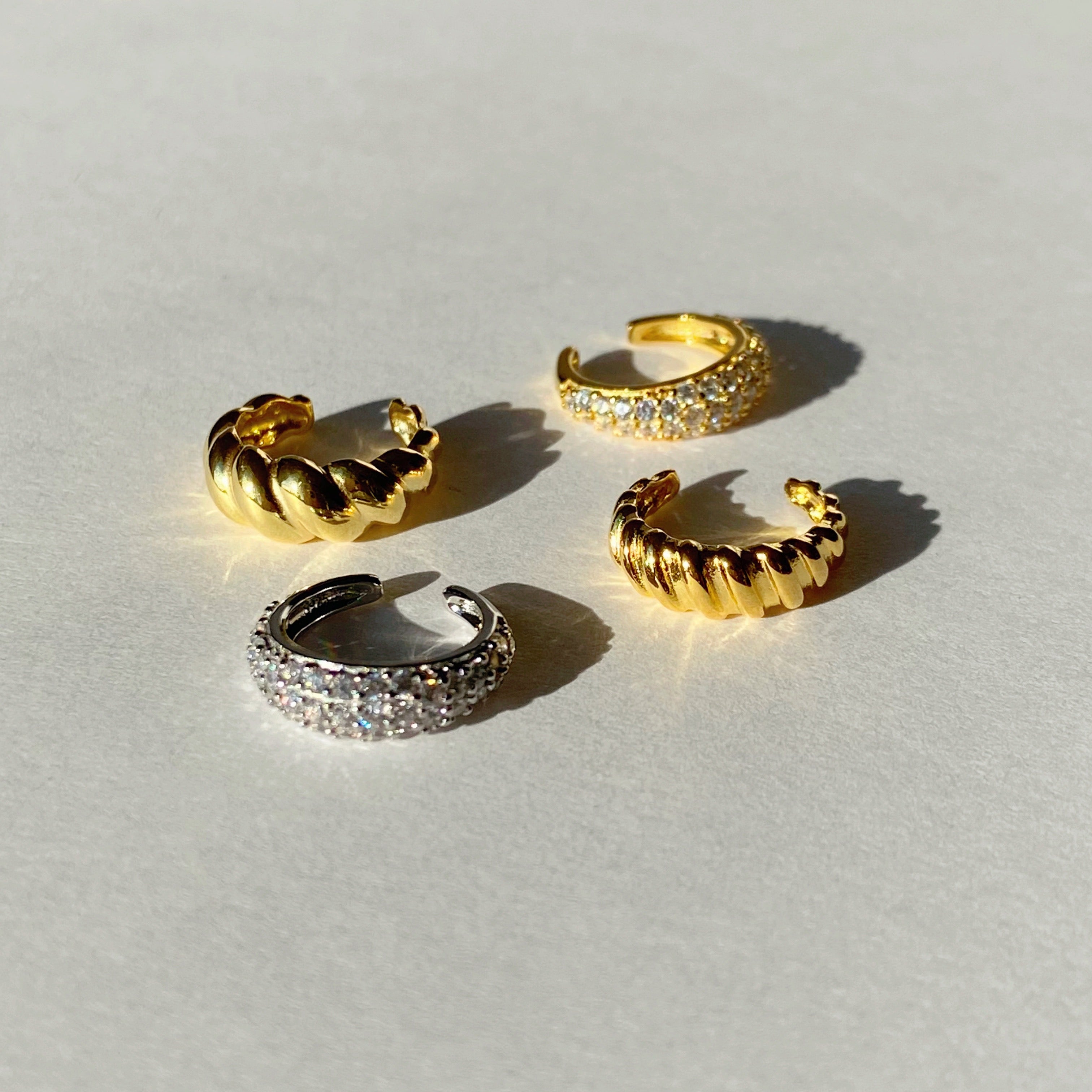 Donna ear cuff