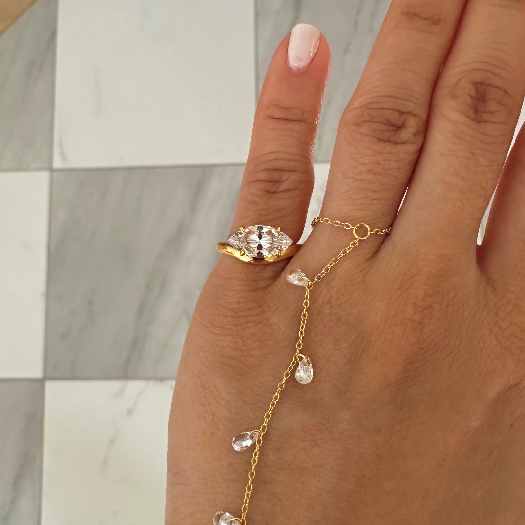 Floater Ring - Marquise