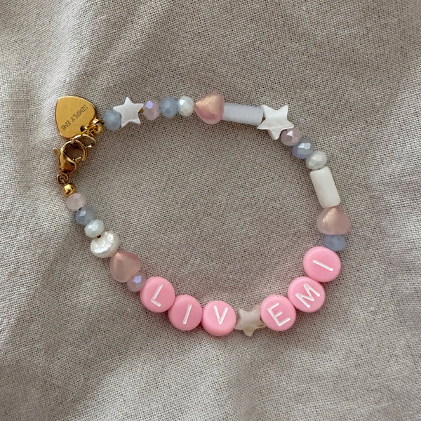 Custom name bead bracelet
