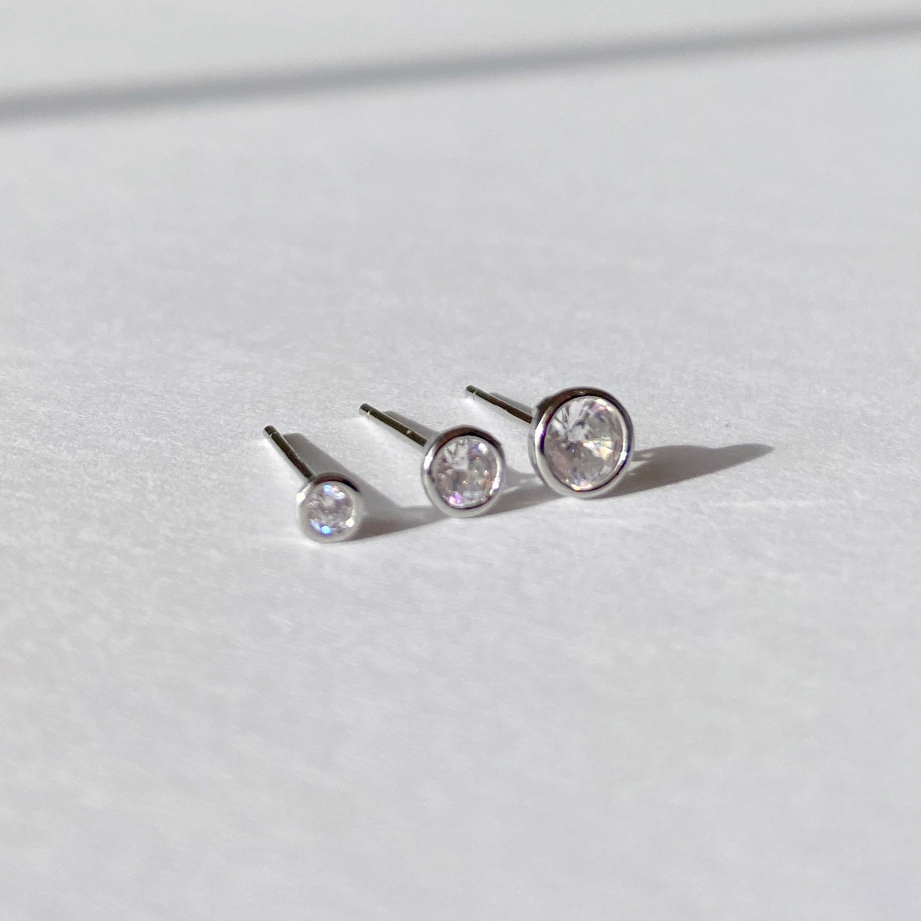 CZ studs (VERMEIL)