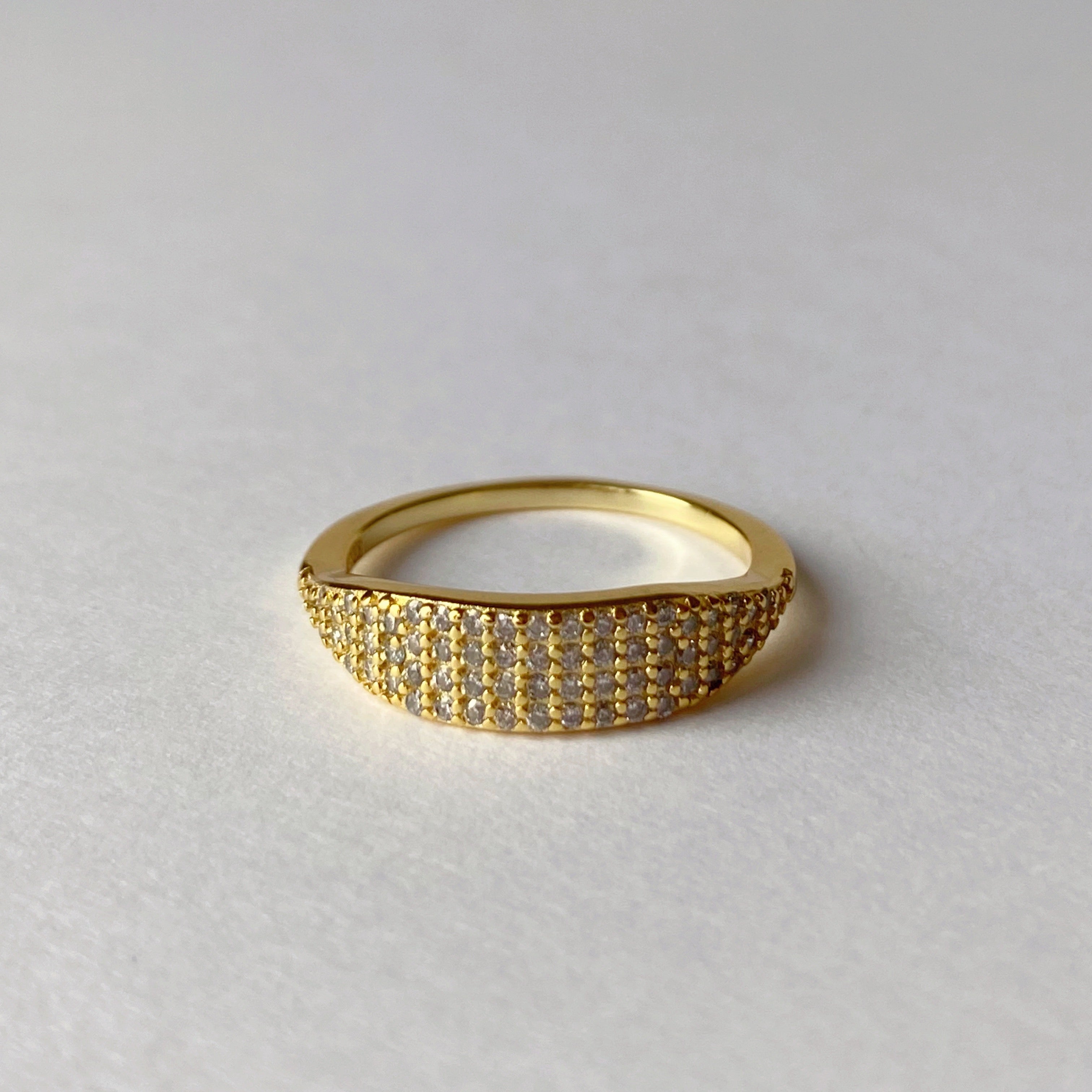 Pavé signet ring (VERMEIL)