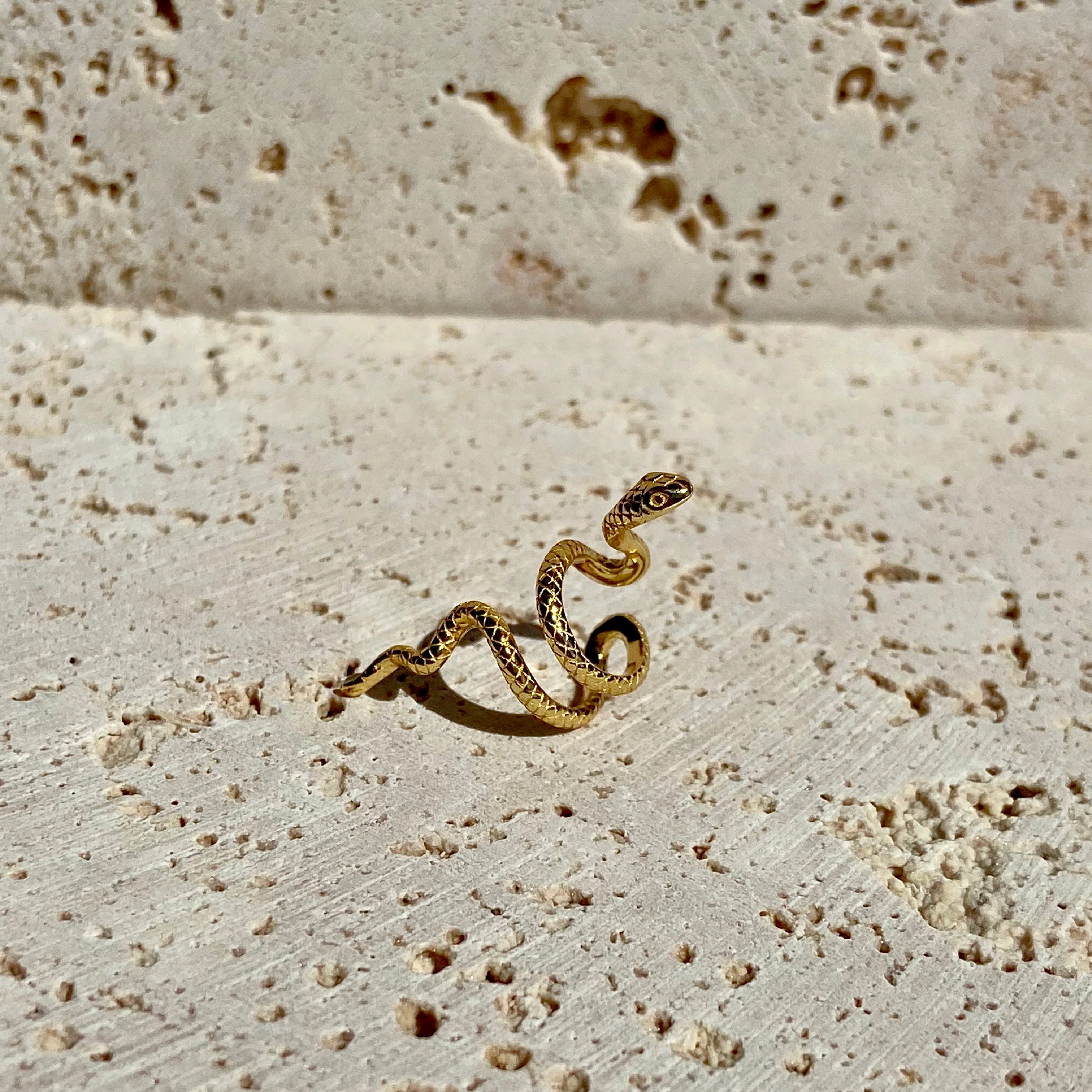 Snake earcuff (VERMEIL)